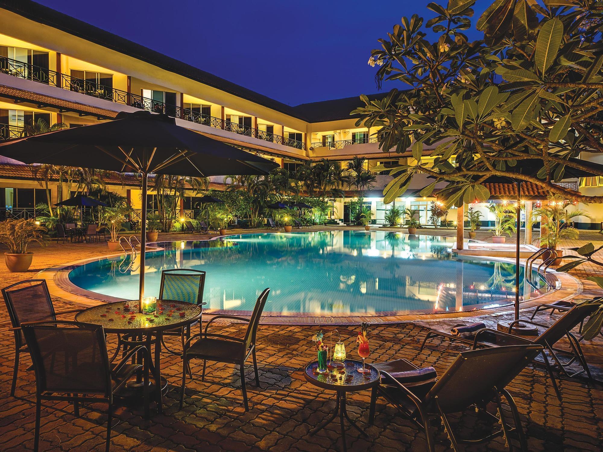Отель The Qamar Paka, Terengganu Экстерьер фото