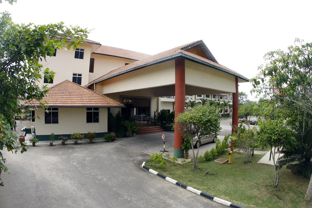 Отель The Qamar Paka, Terengganu Экстерьер фото